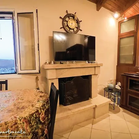 Sokrates Apartament Ligourio